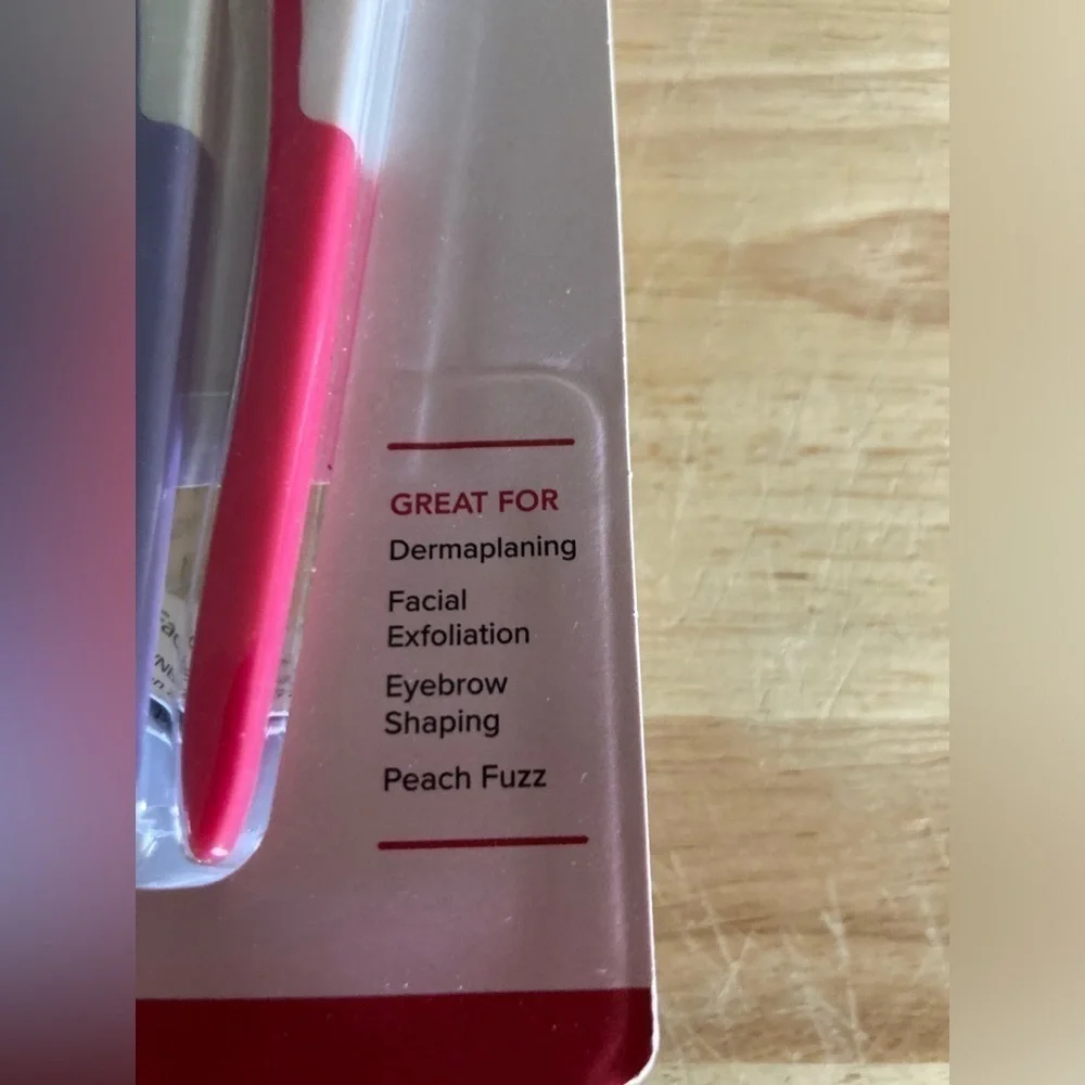 4/$25 NWT Plum Beauty facial shaping razors - 3 pack. Add on a bundle to save